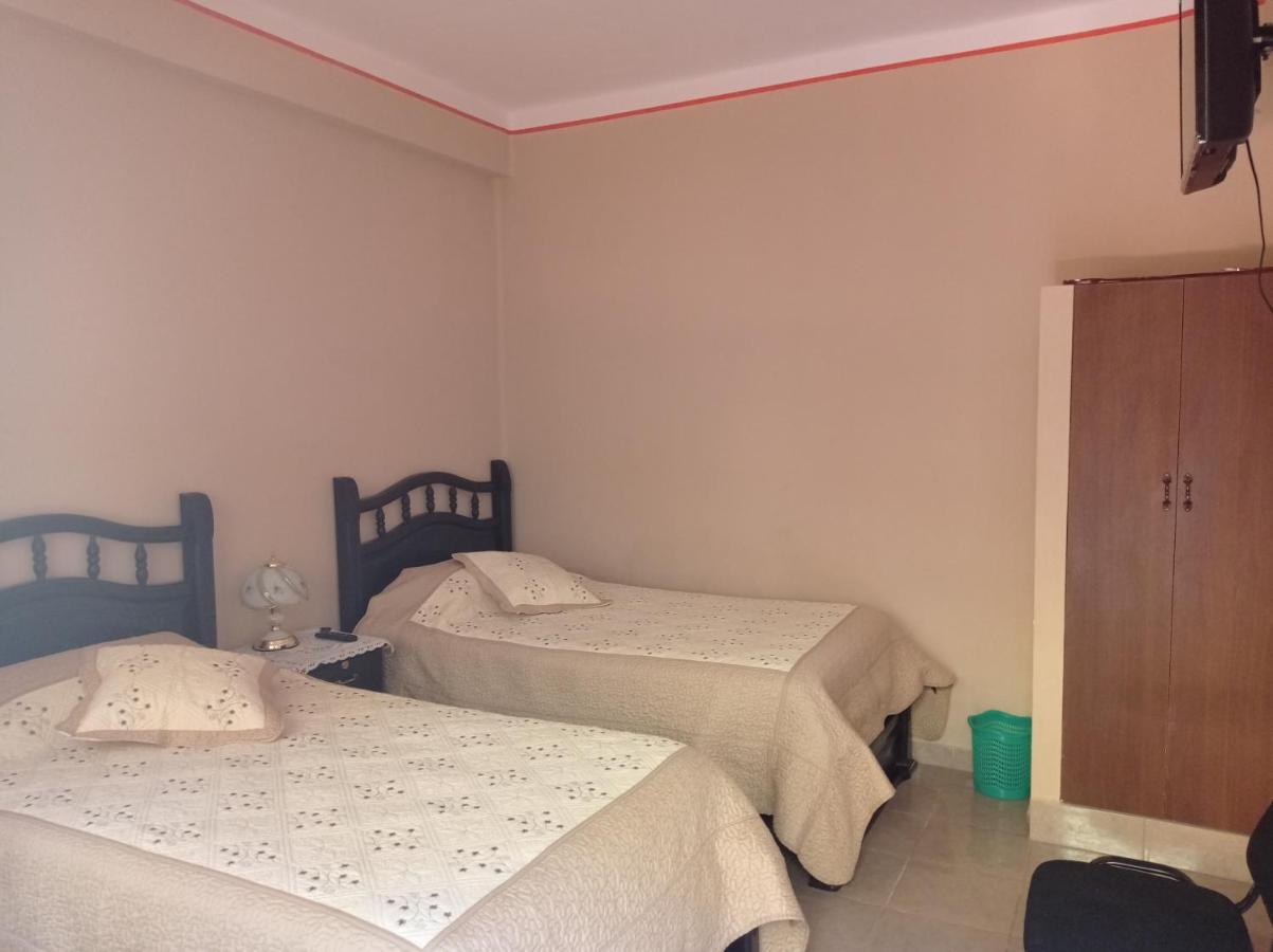 Hostal Aramayo トゥピサ エクステリア 写真