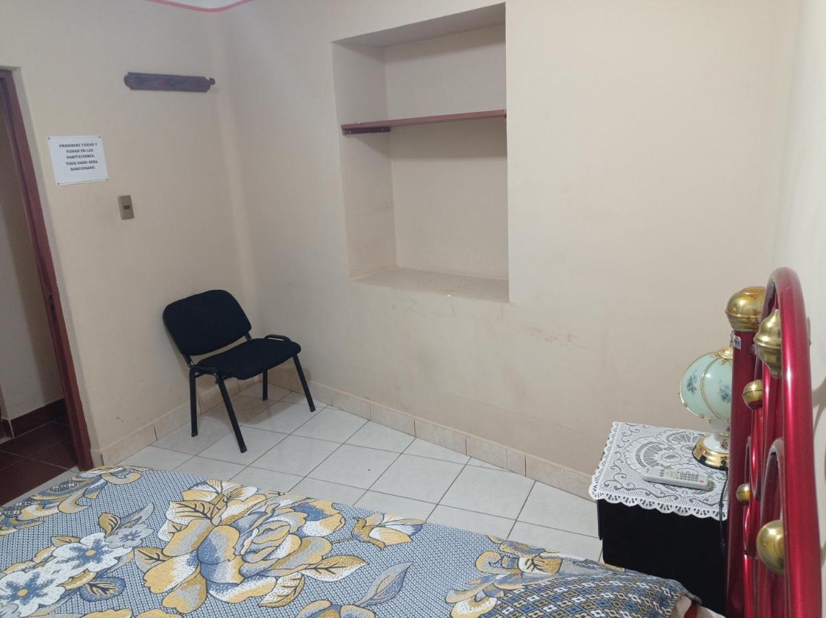 Hostal Aramayo トゥピサ エクステリア 写真